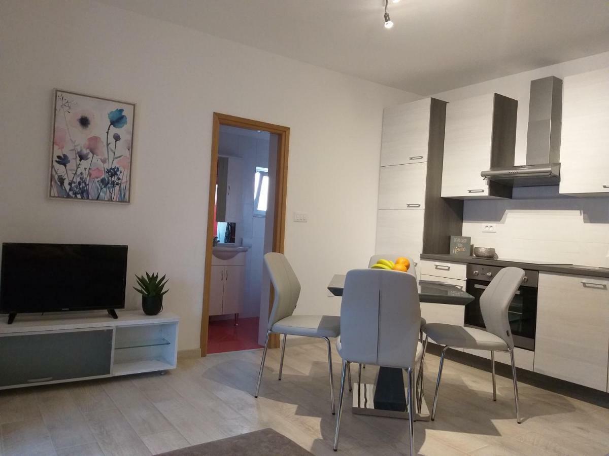 Apartment Gea 扎达尔 外观 照片